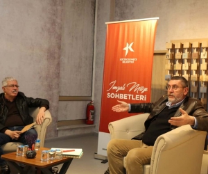 Küçükçekmece’deki İmzalı Kitaplar Müzesi’ne ünlü spor yorumcusu Cem Dizdar konuk oldu