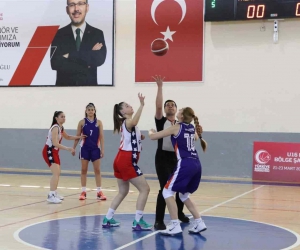 Basketbol U16 Kadınlar Bölge Şampiyonası, Karaman’da başladı