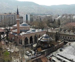  Gazi Orhan Bey Camii, 3 yıl aradan sonra teravih namazı ile ibadete açılıyor