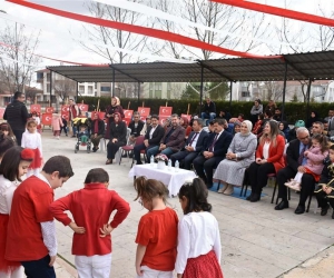 “7. Geleneksel Şanlı Bayrağım” sergisi okul bahçesinde gerçekleşti