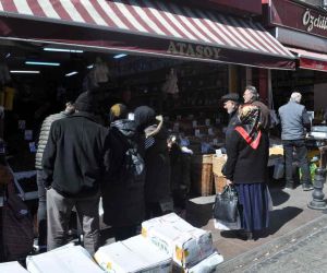  Eskişehir’de Ramazan alışverişi yoğunluğu yaşanıyor