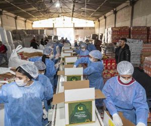Mersin Büyükşehir Belediyesi, Ramazan ayında 120 bin haneye gıda kolisi ulaştıracak