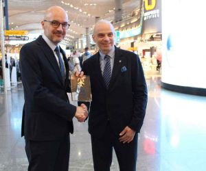 İGA İstanbul Havalimanı üst üste 3. kez ’yılın havalimanı’ seçildi