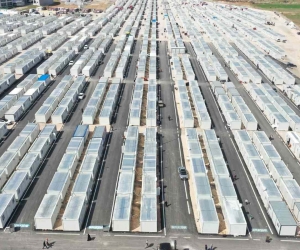 Malatya’da konteyner kentlerde asfaltlama çalışmaları sürüyor