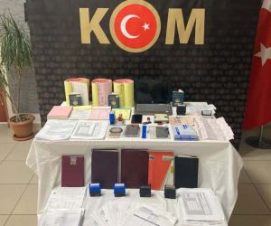 İzmir polisinden sahte fatura operasyonu