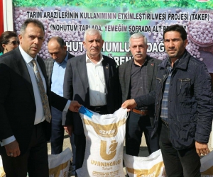 Elazığ’da çiftçilere yüzde 75 hibeli nohut tohumu dağıtımı yapıldı