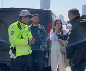 Kadıköy’de cipi yanan kadın sürücü gözyaşlarına boğuldu