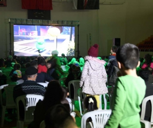 Kral Şakir Mikrop Avcıları Cumburlop filmi sinemadan önce depremzede çocuklarla buluştu