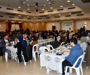 Altınova Belediyesi, iftarda buluştu