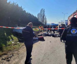Silivri TEM Otoyolu’nda feci kaza: 6 ölü, 3 yaralı