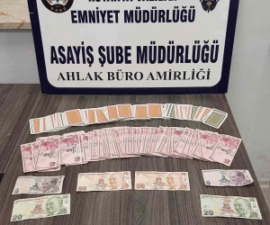 Kütahya’da kumar oynayan 6 şahsa idari para cezası