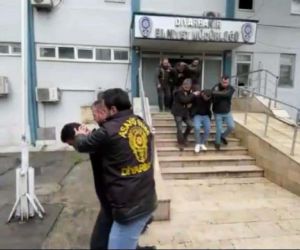 Diyarbakır’da depremzedelerin evine giren 12 şüpheli tutuklandı