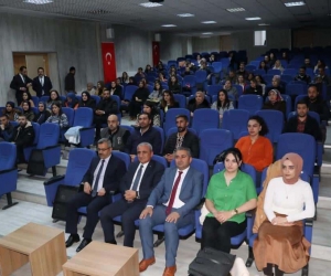 Müdür Gür aday öğretmenlerle bir araya geldi