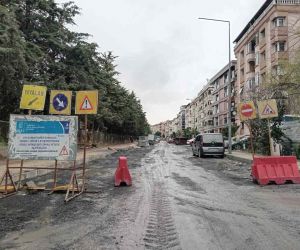 Bakırköy’de hastane yolu, İSKİ’nin altyapı çalışması nedeniyle 6 aydır kapalı