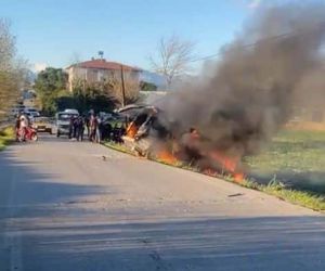 Trafik kazası sonrası otomobil alev alev yandı: 4 yaralı