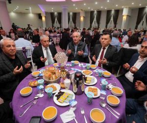 Başkan Yaşar, Yenifakılılarla iftar sofrasında buluştu