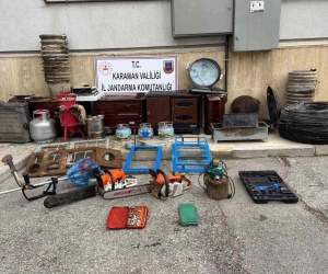 Karaman’da aile görüntüsü vererek hırsızlık yapan 4 kişi yakalandı