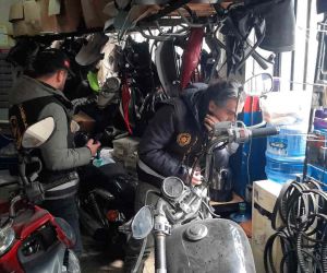 İstanbul’da Oto Hırsızlık Büro Amirliği ekiplerinden motosiklet tamircilerine denetim