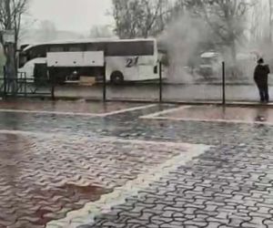 Şehirlerarası yolcu otobüsünde korkutan yangın