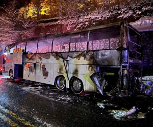 Polisleri taşıyan otobüs Zigana Dağı’nda alev aldı