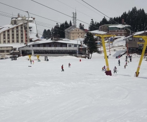 Bursa kırmızıya döndü, Uludağ’da pistler boşaldı