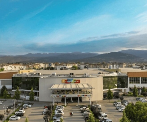 İnegöl AVM’de ki Tekzen şubesi kapandı