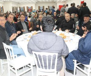 MHP ve Ülkü Ocaklarından Manyas’ta toplu iftar