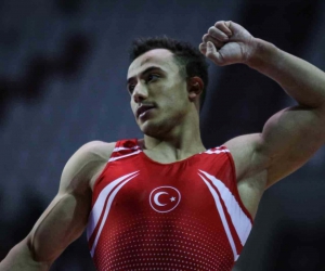 Adem Asil, Avrupa Artistik Cimanstik şampiyonu oldu