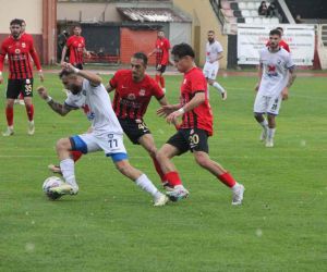 TFF 2. Lig: Kastamonuspor: 1 - Karacabey Belediye Spor: 2
