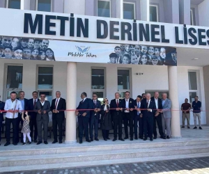 KKTC’de Yonpaş Metin Derinel Lisesi törenle açıldı