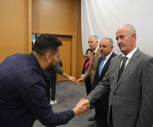 Başkan Akman mesai arkadaşları ile bayramlaştı