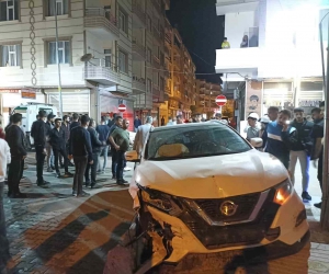 Bismil’de otomobiller kafa kafaya çarpıştı