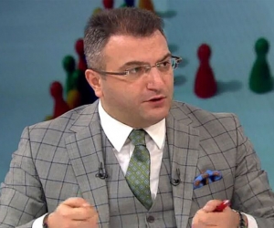 Cem Küçük: Suriyeliler olmasa bazı sektörler eleman bulmakta zorluk çeker