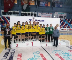 Nadire Konuk, yıldız hentbolde Türkiye şampiyonu
