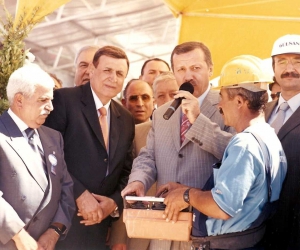 Sanayinin efsanelerinden Naci Topçuoğlu anlıyor