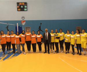 İSKO'nun geleneksel voleybol turnuvası başladı