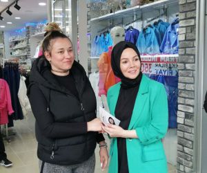 AK Parti Milletvekili Adayı Ebru Saraçoğlu, kadın çalışanlarla buluştu