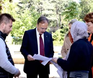 Vali Kızılkaya, Orhan Gazi Cami’nde yürütülen çalışmaları inceledi