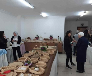 Türk Anneler Derneği’nin El Sanatları Sergisi açıldı