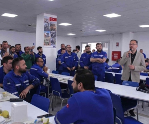 Bakan Kasapoğlu, BMC işçileri ile yemek yedi