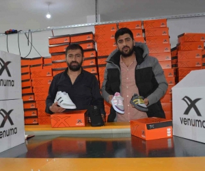 Bölgenin ilk spor ayakkabı üretim fabrikası Tatvan’da kuruldu