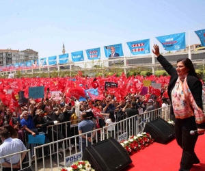 Başkan Çerçioğlu: “İki kırmızı çizgimiz var, bayrak ve vatan”