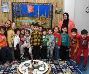 Başkan Başdeğirmen, minik öğrencilere masal anlattı
