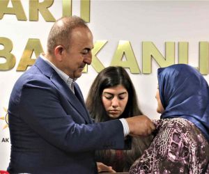 Bakan Çavuşoğlu: “Atatürk’ün kurduğu parti bu hale düşmemeliydi”