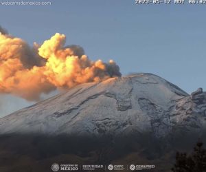Popocatepetl Yanardağı’nda şiddetli patlama: Küller evlere kadar ulaştı
