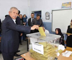 Mehmet Sarı: “Kullandığımız oylar milletimize, memleketimize hayırlı olsun”