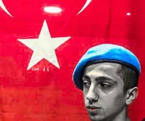 Şırnak şehidinin İstanbul’daki baba ocağı Türk Bayrakları ile donatıldı