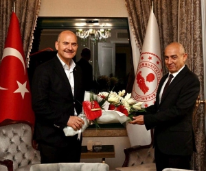 42 yıl ay yıldızlı üniforma ile hizmet