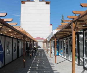 Pazarcık’ta 3 farklı noktada konteyner çarşı hizmet veriyor