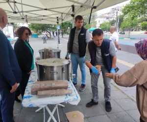 Türk Mutfağı Haftası’nda sokak sokak çorba dağıttılar